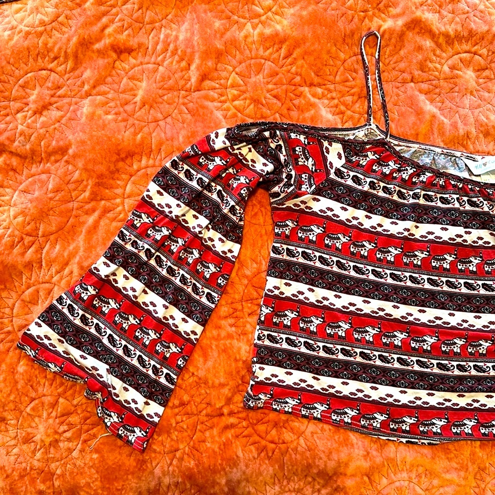 Boho Elephant Cold-shoulder Bellsleeve H&M